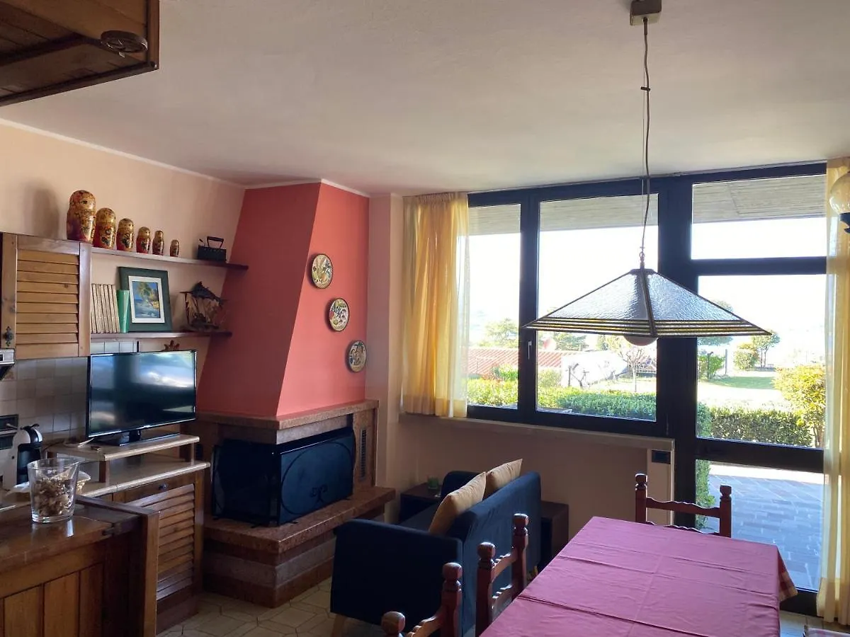 Flowers & Garden Apartment Con Vista Lago Manerba del Garda
